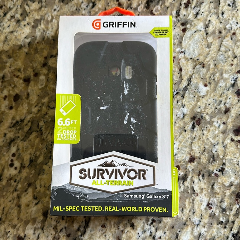NEW GRIFFIN PHONE CASE